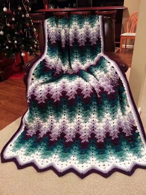 Christmas Misty Pines Crochet Blanket – Winter Forest Throw Kit